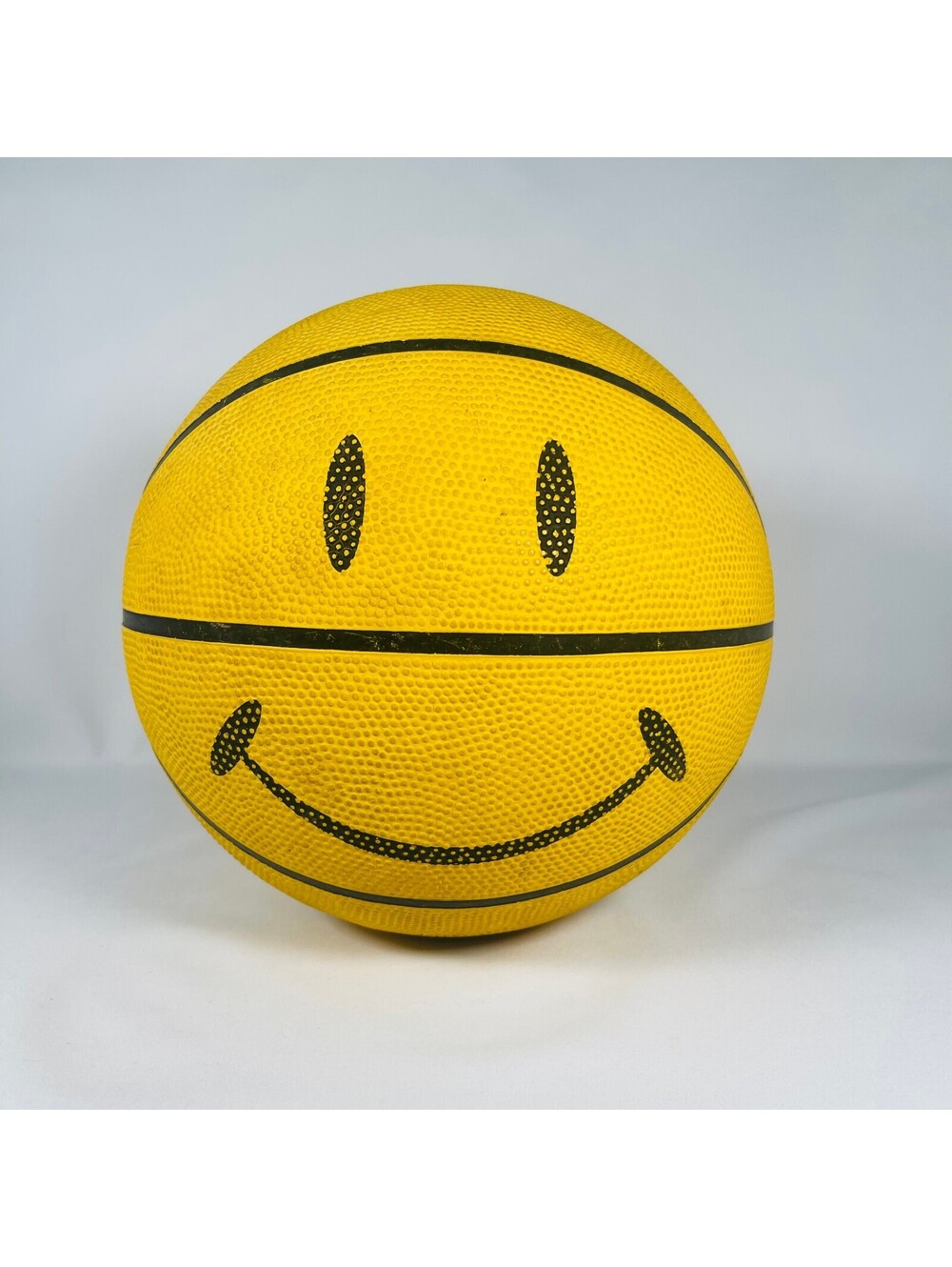 Vintage Huffy Smiley Face Yellow Basketball Size 7 Novelty Graphic Y2K Sports
